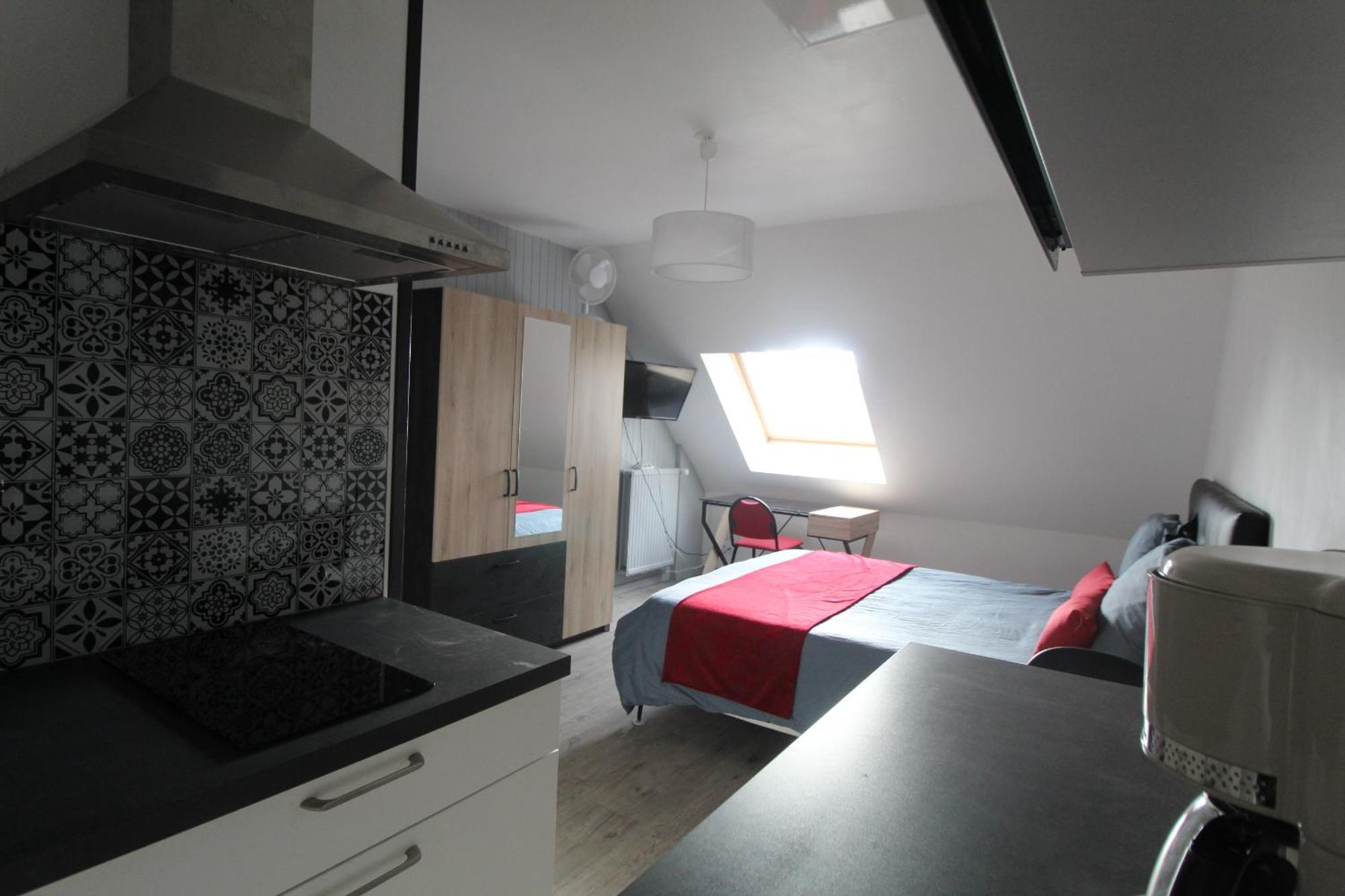 Studio Ouest Cuisine Prive Proche Centre Ville Loudéac Exteriör bild
